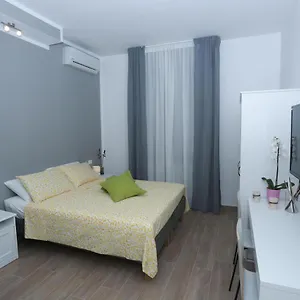 Bed & Breakfast Residenza Leone, Florence